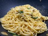 สปาเก็ตตี้ผัดน้ำมันมะกอก