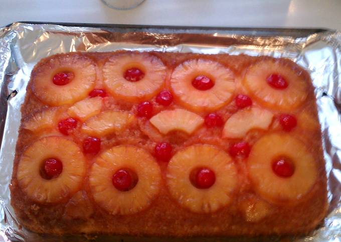 pineapple,cherry upside down cake