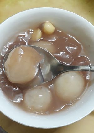 Hình của món Chè long nhãn.