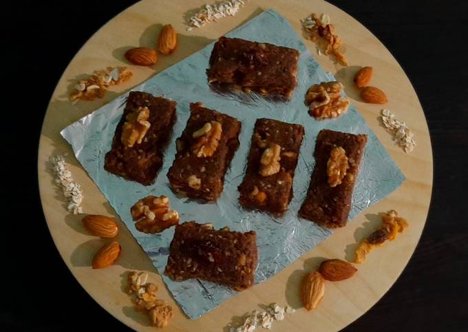 Recipe of Ultimate Nutty walnut energy bars