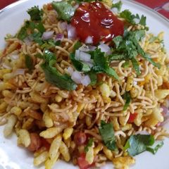 A picture of Bhel puri.