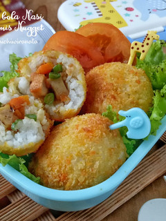 Foto resep Bola bola Nasi isi tumis Nugget