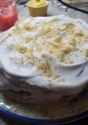 Una foto de Torta de milhoja con relleno caramelo de manzana
