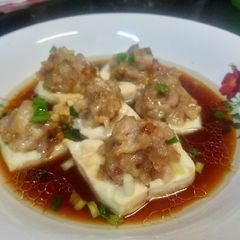 A picture of Toufu chicken steamed.