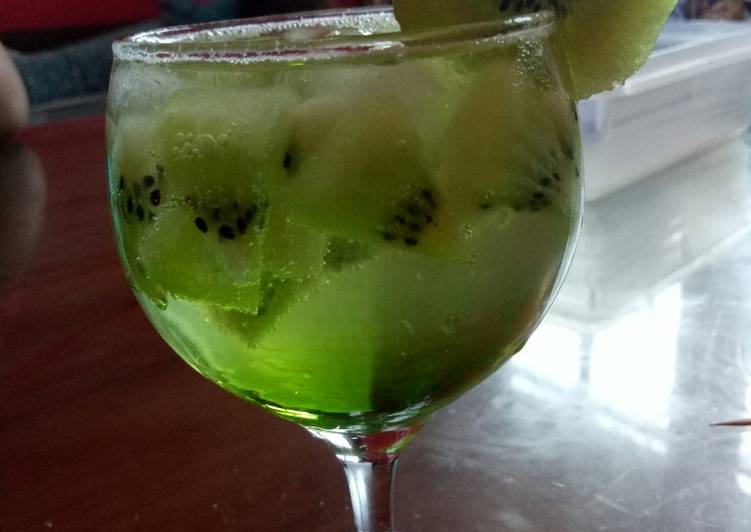 Resep Kiwi soda yang Sempurna