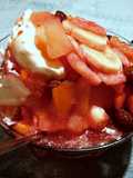 Salpicón de Frutas y Helado de Vainilla