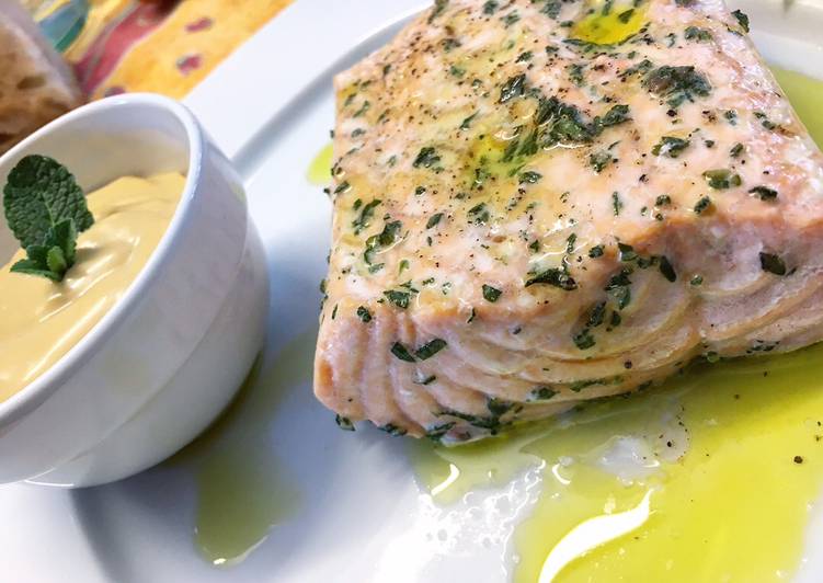 Salmone al vapore con maionese al miso