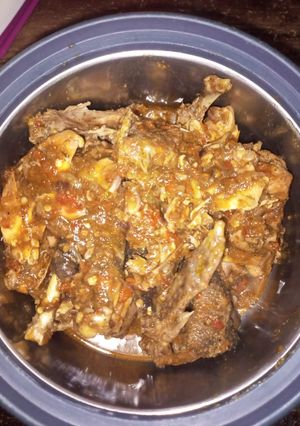 A picture of Guinea fowl peppersoup.
