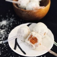 A picture of Carrot halwa pops.