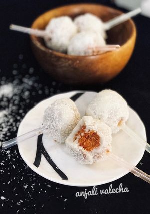 A picture of Carrot halwa pops.