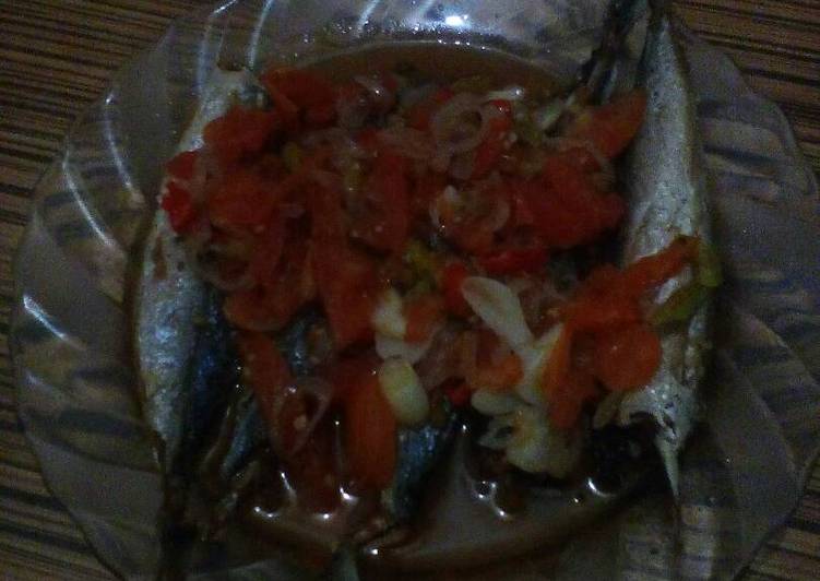 Langkah Mudah untuk memasak Tumis ikan pindang cue simpel Lezat