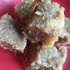 लौकी की बर्फी (lauki ki barfi recipe in Hindi) রেসিপির প্রধান ছবি