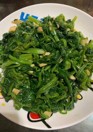 涼拌菠菜 的食譜成品照片