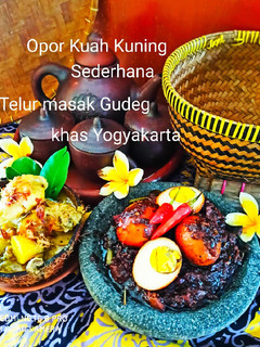 Foto resep Gudeg khas Yogyakarta dan Opor Kuah Kuning sederhana