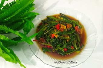 Resep Tumis Kangkung Saos Tiram yang Bikin Ngiler