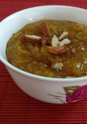 A picture of AVAL KESARI (Sweet Poha).