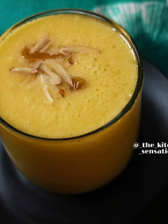 A picture of Mango milk shake.