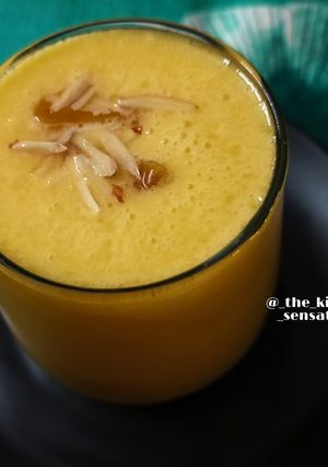 A picture of Mango milk shake.