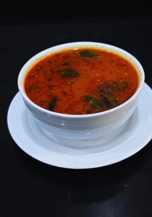 A picture of Tomato Rasam (Thakkali).