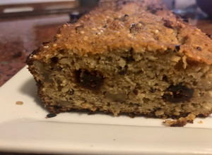 Una foto de BUDÍN de COCO y PASAS de ARÁNDANOS (sin gluten)
