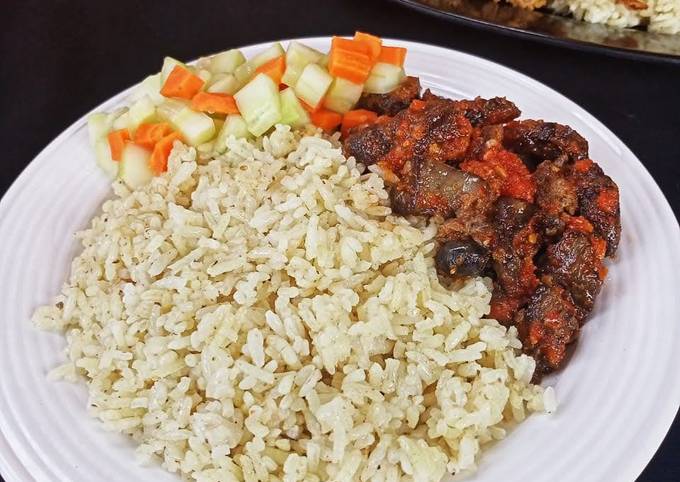 Nasi kebuli ati ampela ayam