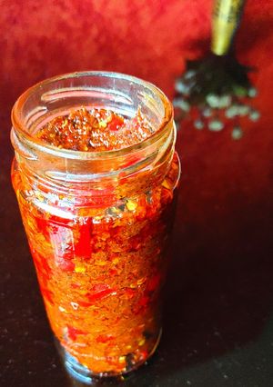 A picture of Red chilli pickle.