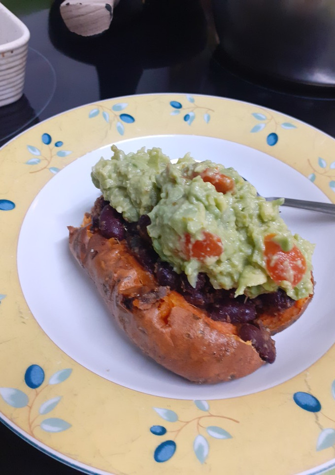 Una foto de Patata dulce rellena veggie