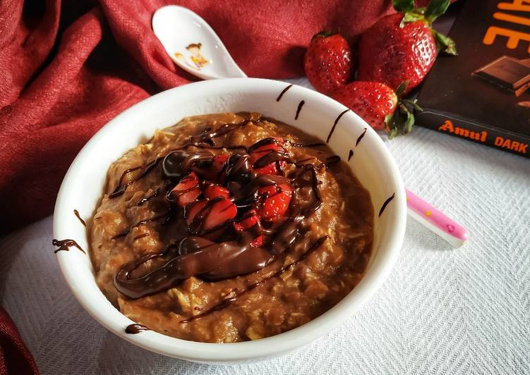 Recipe of Super Quick Homemade Chocolate Strawberry Oatmeal