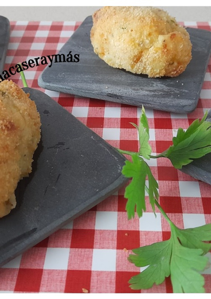 Una foto de Patatas rellenas de jamón -al horno-