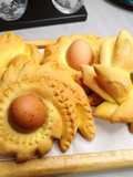 Su coccoi cun s'ou (pane sardo di semola con uovo sodo)
