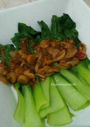 Foto resep Pakcoy siram saos hot tuna