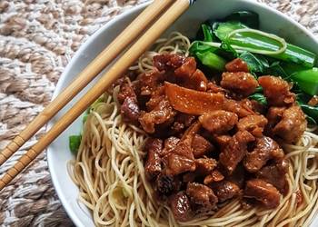 Easiest Way to Recipe Yummy Pork Ribs Noodle