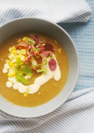 A picture of Pea and gem squash soup.