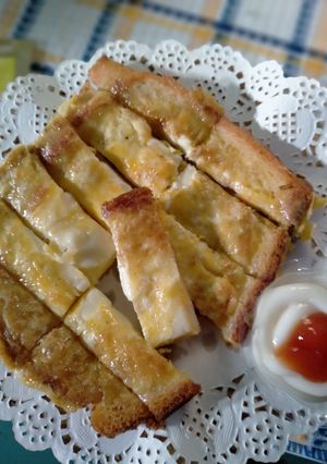 Foto resep Sarapan roket a.k.a (roti keju telur)