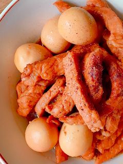 Hình của món Thịt Kho Trứng Cút.