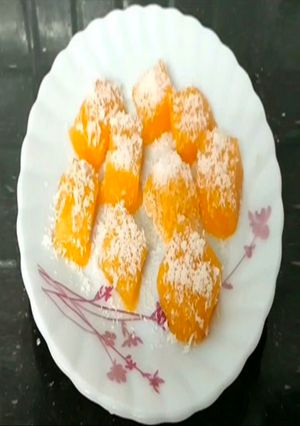 मैंगो जेली(mango jelly recipe in hindi) रेसिपी मुख्य फोटो