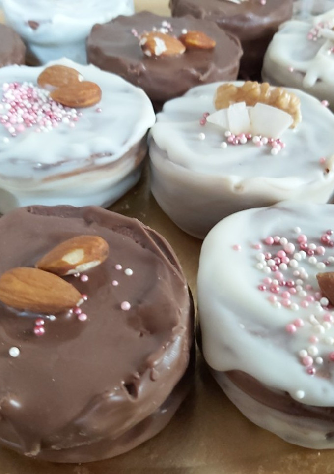 Una foto de Alfajores de chocolate