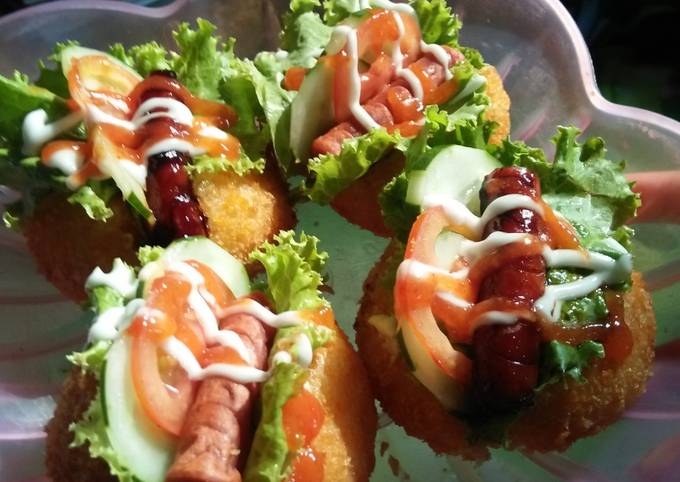 Donat Sosis Saus Pedas Mayo