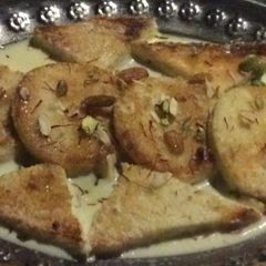 A picture of Shahi tukda.