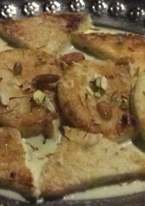 A picture of Shahi tukda.