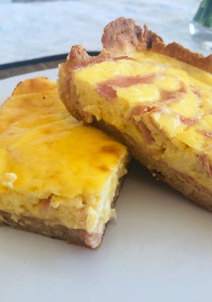 Una foto de Tarta de Jamón y Quesos! Apto keto!! 🤗🤗🤗