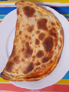 Una foto de Pizza calzone a mi manera