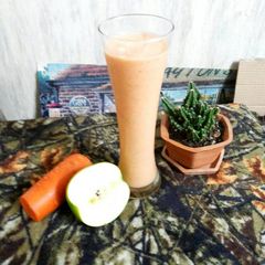 A picture of Apple Carrot Soymilk Smoothies.