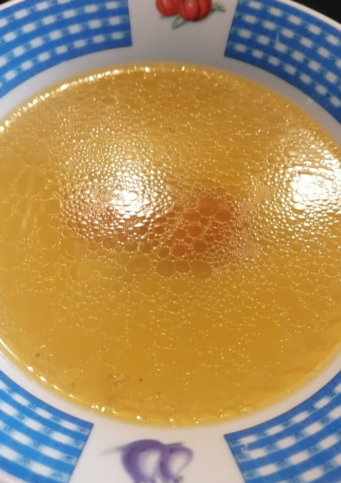 Una foto de 98. Caldo de pollo con verduras deshidratadas