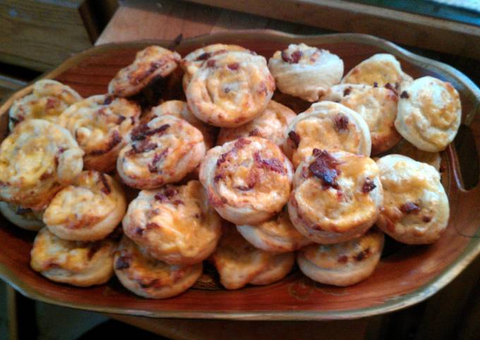 How to Prepare Quick Tinklee's  Bacon & Cheese Pinwheels