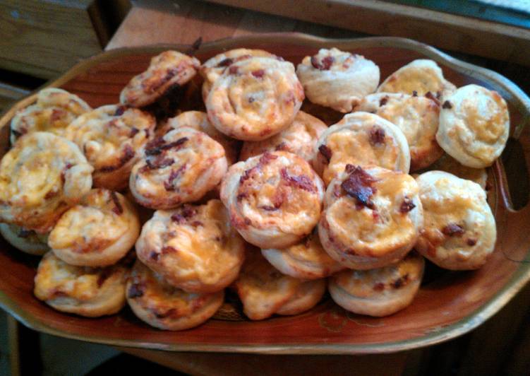 Simple Way to Prepare Ultimate Tinklee&#39;s  Bacon &amp; Cheese Pinwheels