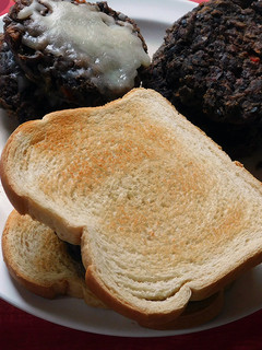 பிளேக் பீன்ஸ் பேட்டி (வடை) (Black beans patties recipe in tamil) செய்முறை முக்கிய புகைப்படம்