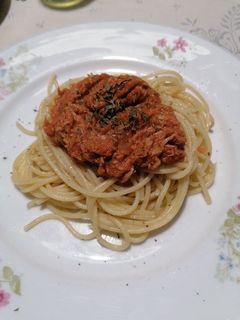 Foto de Massa com atum e molho de tomate