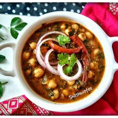 A picture of Methi chhole.