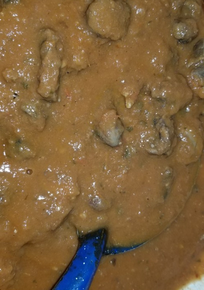 Una foto de Criadilla y riñones en salsa
